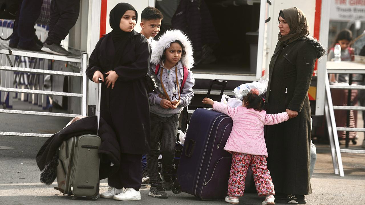 Elcemal Ailesi Suriye'ye Geri Dönüş Yaptı