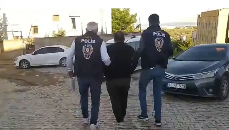 Balıkesir’de Dolandırıcılık Çetesi Çökertildi: 4 Kişi Tutuklandı
