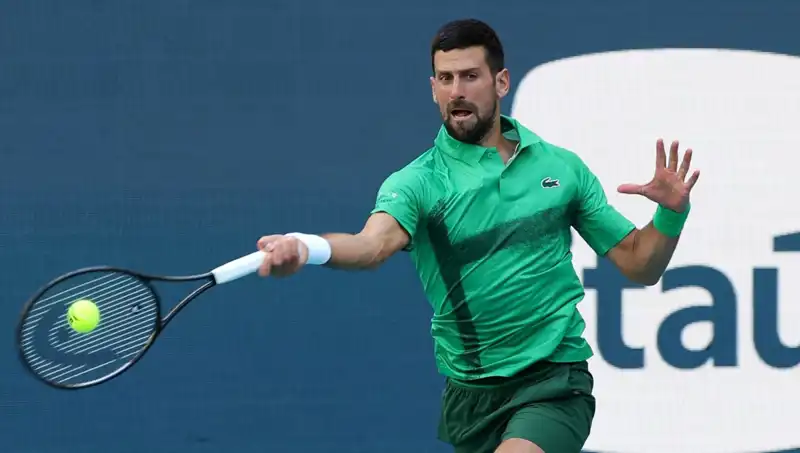 Novak Djokovic’in Rekorlar Kıran Performansı: Tenisin Efsanesi Yeniden Tarih Yazıyor