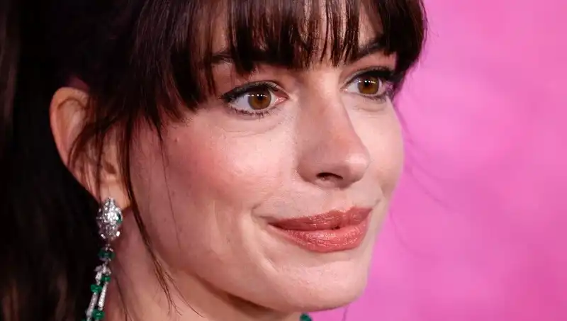 Hollywood'un Yüzlerce Yıl Eski Estetik Geleneği: Ölü İnsan Derisi Enjeksiyonu