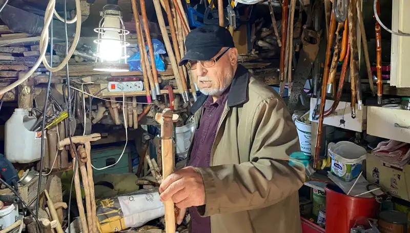 Doğa Tutkunu Genç Adam, Evinin Odunluğundan Atölyeye Dönüşüm Yaptı