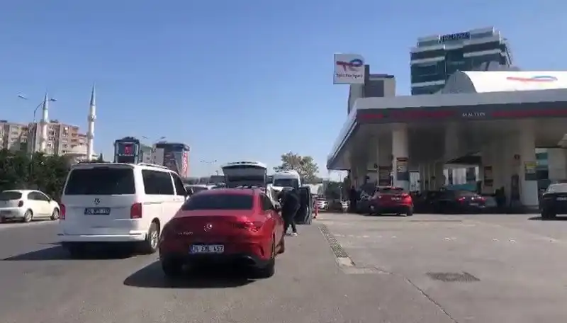 Deprem Sonrası Akaryakıt İstasyonlarında Yaşanan Kuyruklar Neden Bu Kadar Uzadı?