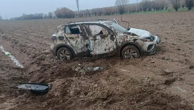 Şarampole Devrilen Otomobildeki Yaralılar Hayat Mücadelesi Veriyor