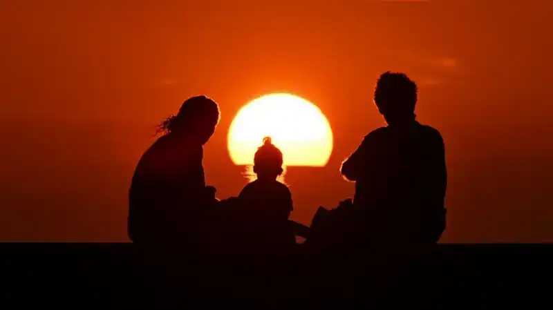 Küba'nın Işık Arayışı: Güneş Enerjisi Ülkenin Kurtuluşu Mu Olacak?