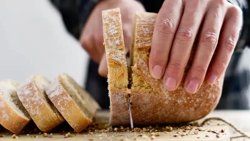 Kızarmış Ekmek Mi, Taze Ekmek Mi: Sağlıklı Tercih Hangisi?