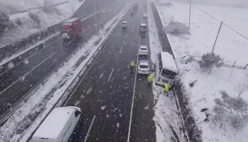 Samsun'da Zincirleme Kaza: Bir Kayıp, Üç Yaralı!