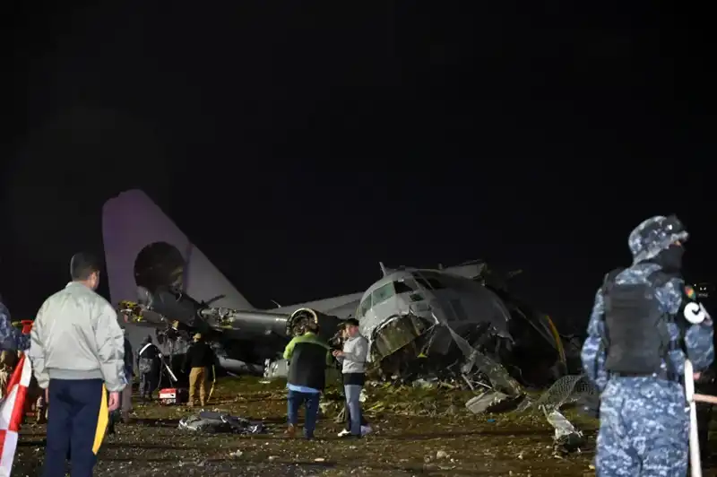Bolivya'da Askeri Uçak Para Taşırken Düştü: Olayın Ayrıntıları