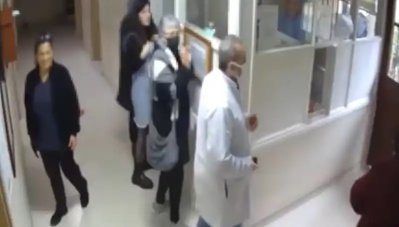 Üsküdar'da Bir Doktora Cumhurbaşkanına Hakaretten Hapis İstemi
