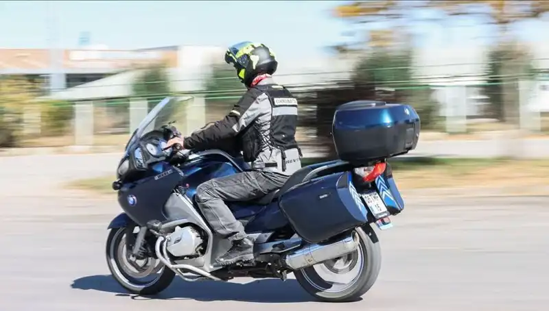 Motosiklet Sürücüsüne Kesilen Fazla Yolcu Cezası İptal Edildi: Mahkemeden Şaşırtan Karar!
