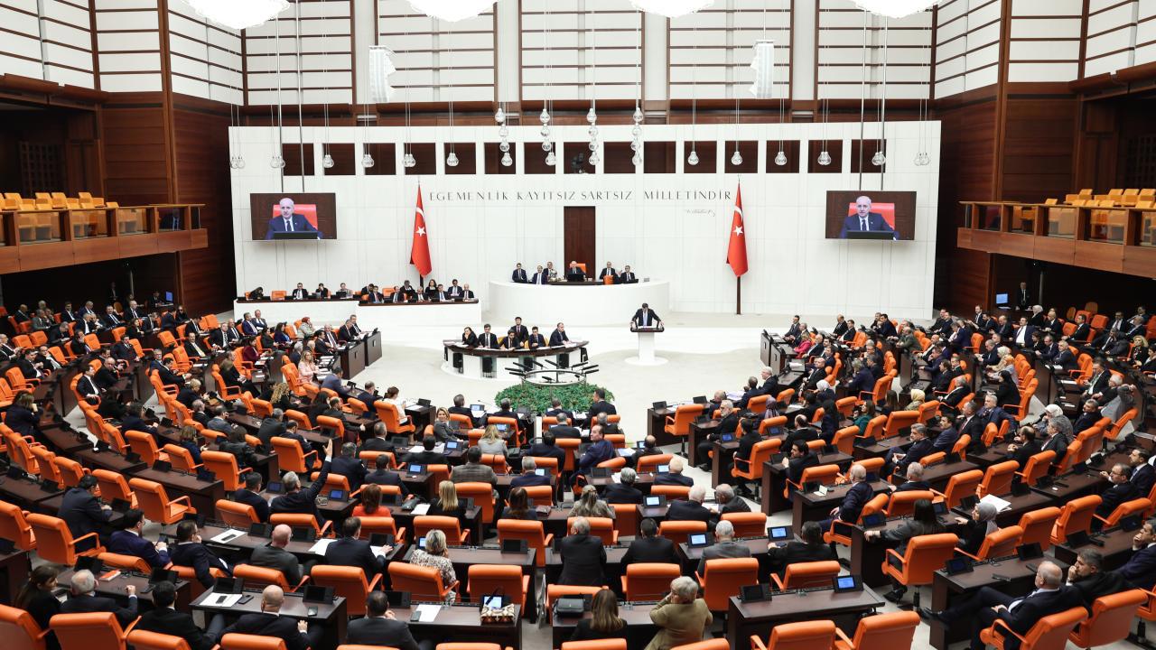 TBMM'de 2025 İlk Gündemi: Yeni Anayasa