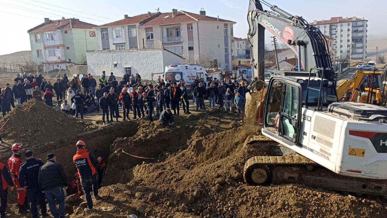 Ankara'daki İnşaatta Göçük: 2 İşçi Hayatını Kaybetti