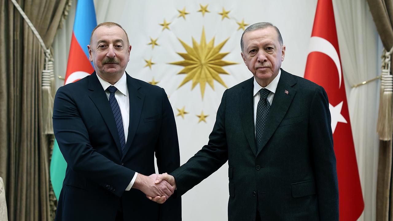 Cumhurbaşkanı Erdoğan, Aliyev ile Telefonda Görüştü