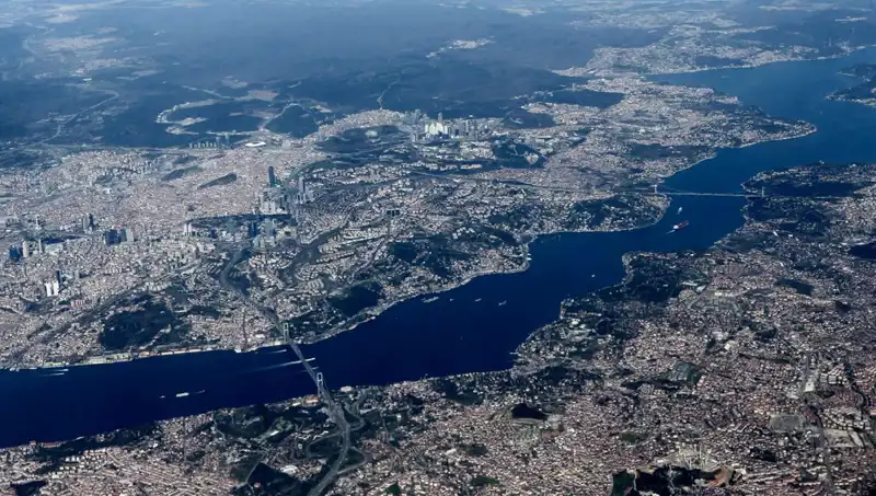 Bahar Havalarında İstanbul Semalarında Heyecan Verici Hava Gösterileri!