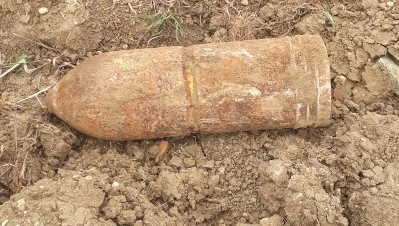 Çanakkale'de Tarihin Sessiz Tanığı: Patlamamış Top Mermisi Keşfedildi