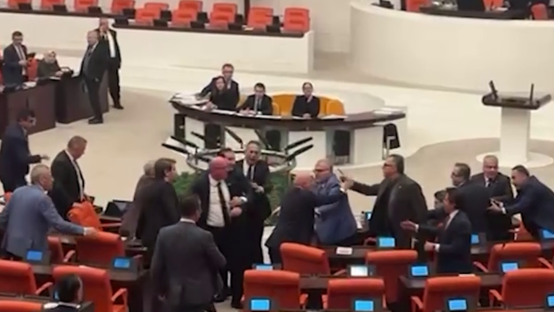 Meclis'te İsmet İnönü Tartışması: Geçmişten Günümüze Etkileri