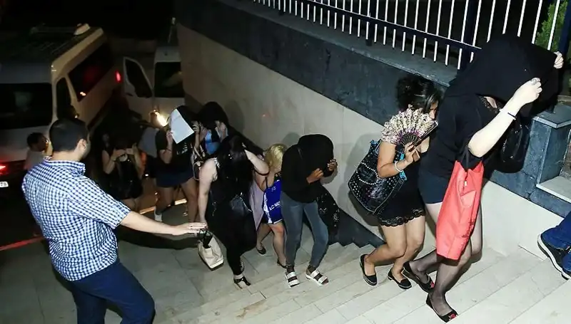 Düzce'de Fuhuş Operasyonu: 5 Zanlı Cezaevine Gönderildi
