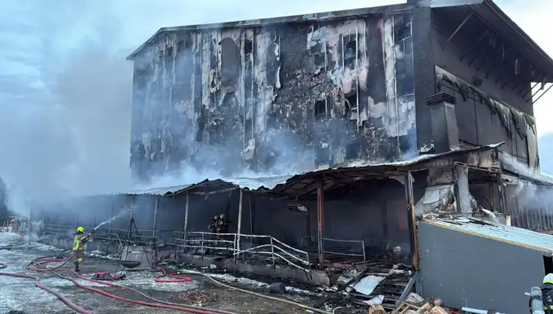 Uludağ'daki Otel Yangını: Üç Kişi Bilinci Kapalı, Tüm Gözler Olayda