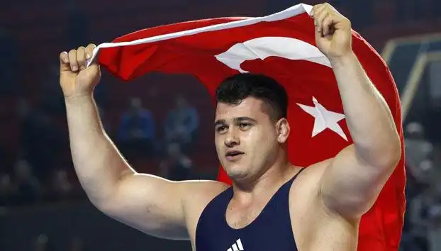 Rıza Kayaalp'e Şok! Milli Güreşçiye 4 Yıl Men Cezası Geldi