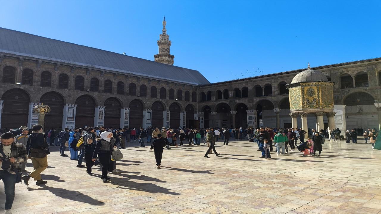 Emevi Camii İmamı: Erdoğan'ın Yardım Eli Takdirle Karşılandı