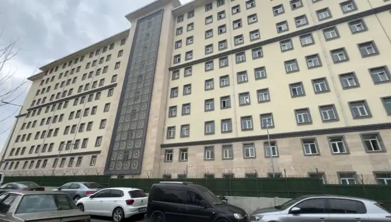 Kız Öğrenci Yurduna Gizlice Giren Şüpheli Olayı Şoke Etti