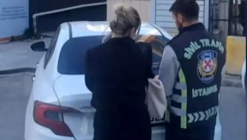 Kadıköy'de Drift Atan Kadın Sürücüye Şok Ceza: 48 Bin Lira!