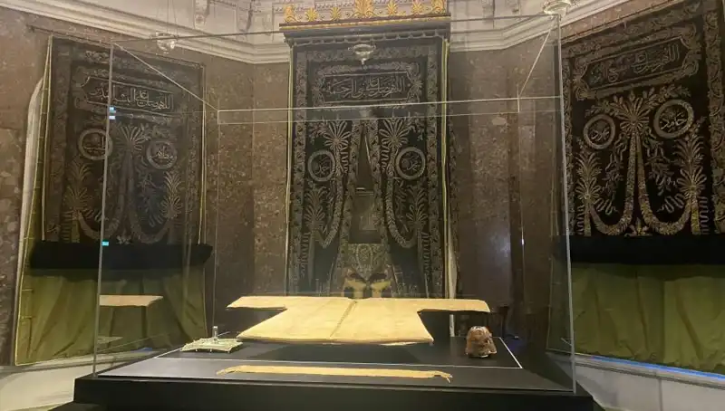 Hırka-i Şerif Ziyarete Açılıyor: Yeni Dönem Başlıyor