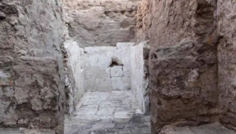 Mısır'da Tarih Yazdıran Keşif: 3,500 Yıl Önceye Ait Kraliyet Mezarı Ortaya Çıktı