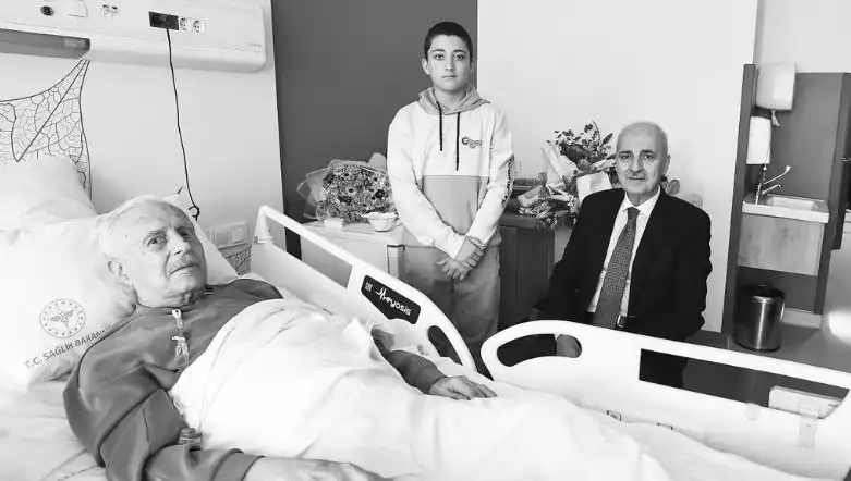 AK Parti'nin Kurucusu Burhan Abiş Hayatını Kaybetti: Siyasi Mirası Nedir?