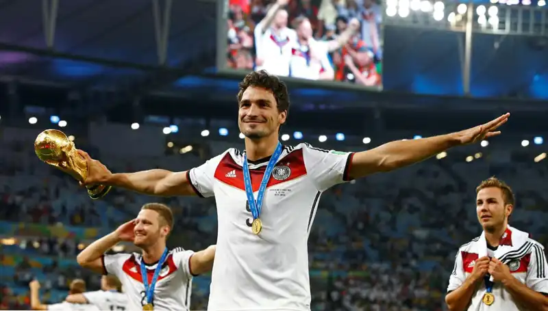 Alman Futbolunun Efsanesi Hummels, Futbol Kariyerine Veda Ediyor!